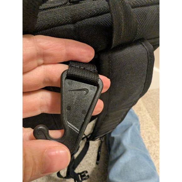 Nike Hoops Elite Pro Basketball Backpack - Black/Metallic Gold - Picture 5 of 9